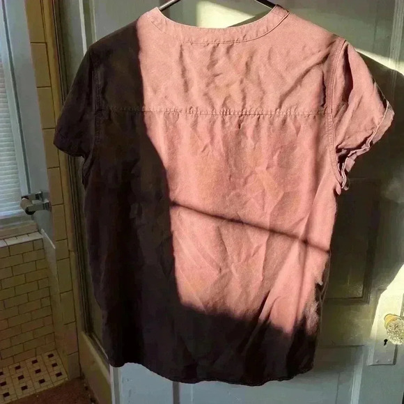 Express Dusty burgundy, short sleeve blouse with tie up V-neck‎ feature - Picture 4 of 4